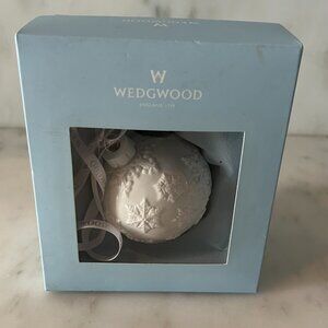 NEW Wedgwood White Relief Snowflake Round Ball Ornament Porcelain